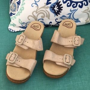 Dansko Jessie glittery gold sandal